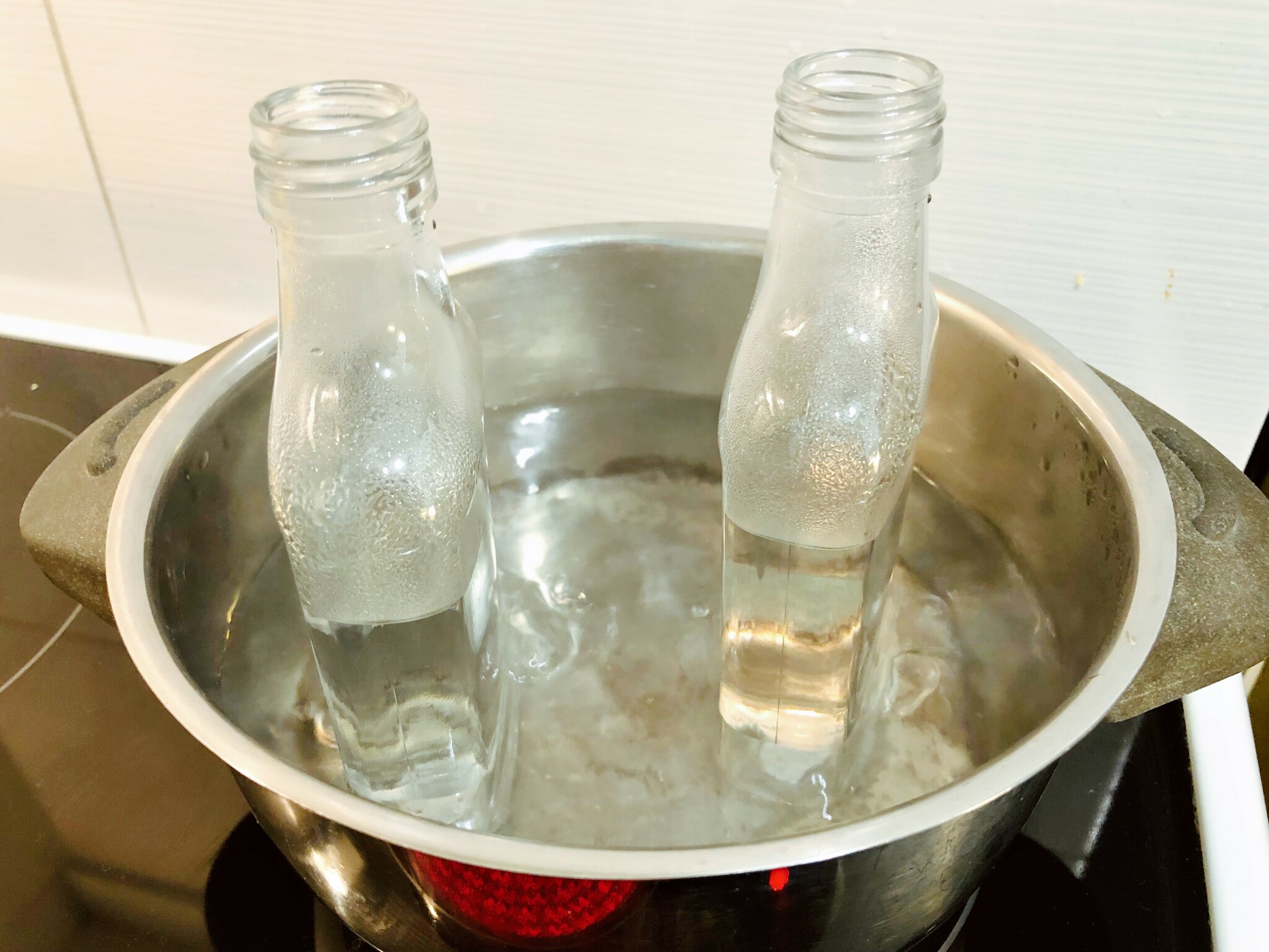 boiling bottles for sanitize
